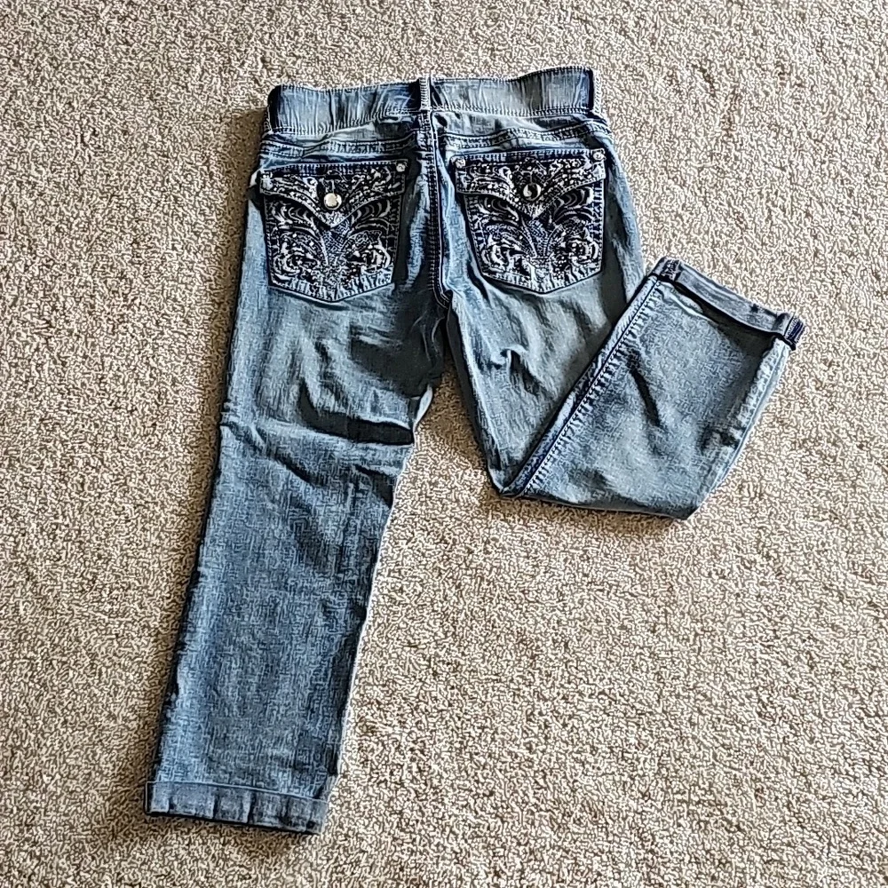 Jeans - Picture 2 of 6